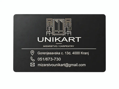 Črna aluminijasta kovinska vizitka z lasersko gravuro logotipa in kontaktov