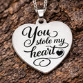 personaliziran obesek srce z napisom you stole my heart